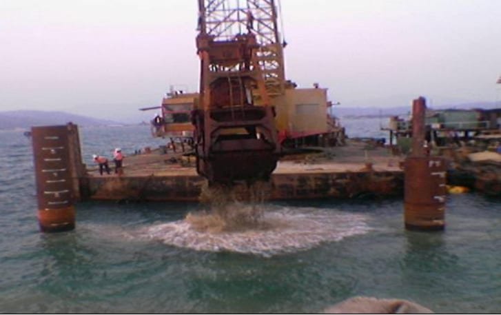 Main Berthing Pier Dredging Works — Subic Freeport Zone, Philippines